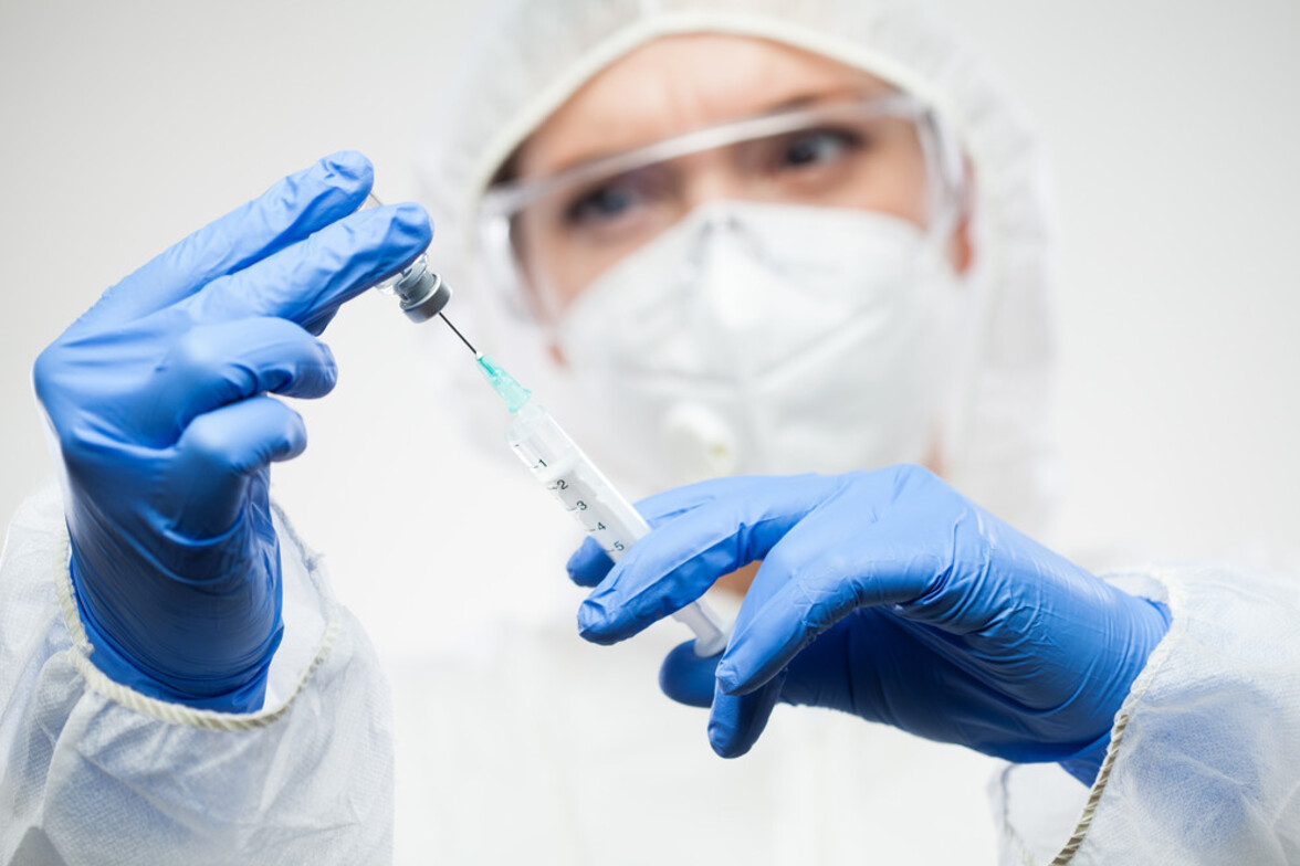 Минздравом одобрено проведение клинических исследований препарата ГамКовиМаб