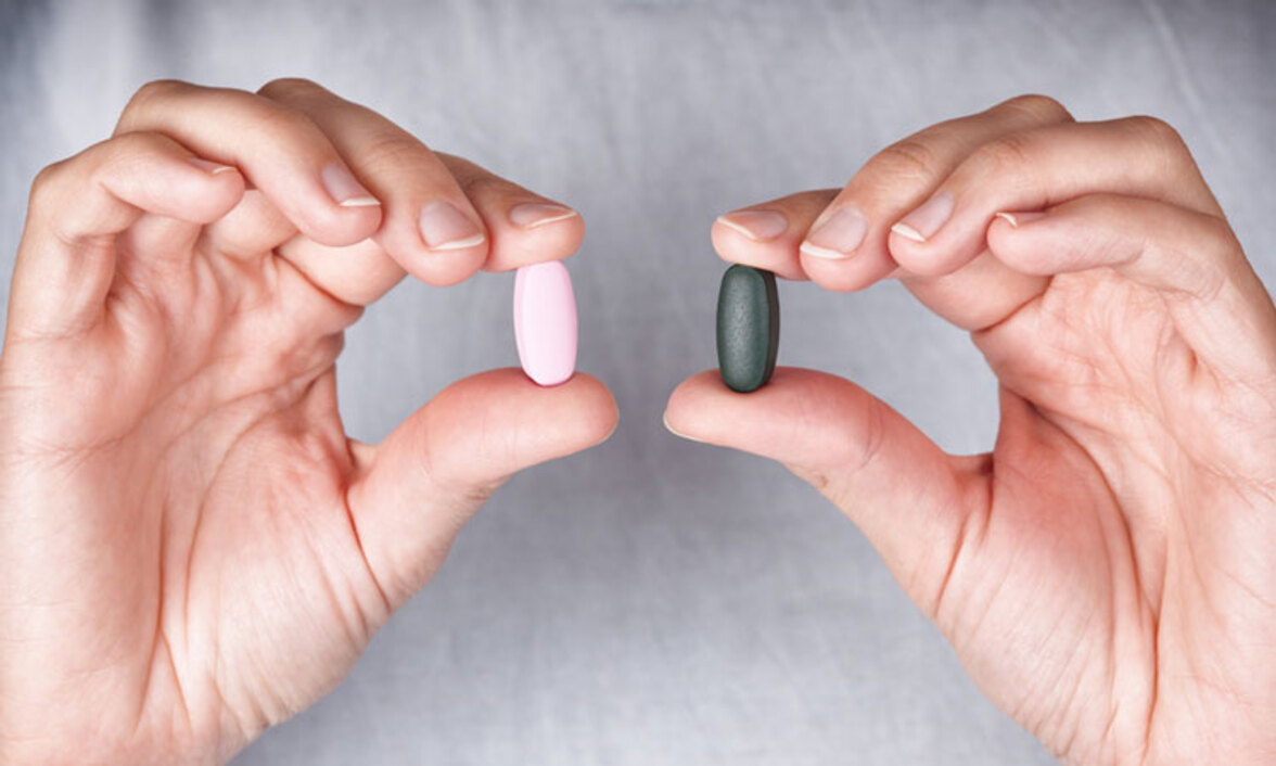 Частная "выгода" бактерий от β-лактамаз диктует динамику выбора комбинированной антибиотикотерапии